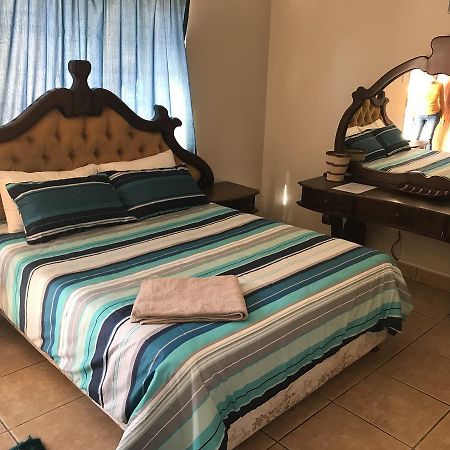 African Sky Guesthouse Windhuk Zewnętrze zdjęcie